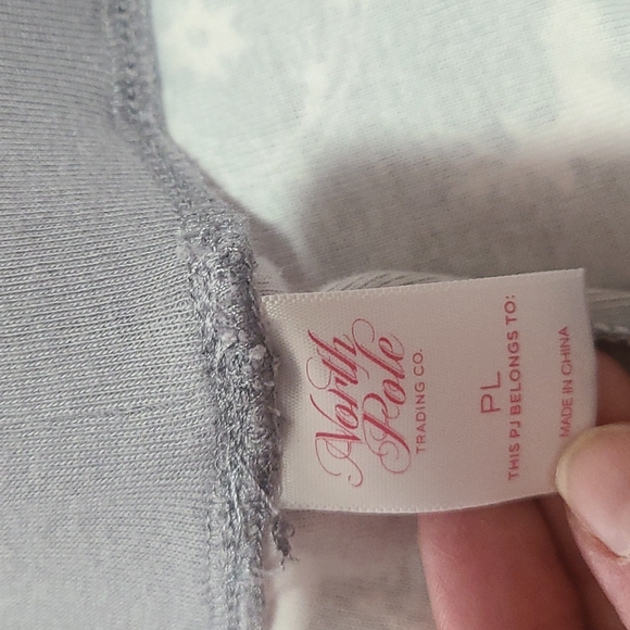 BRAND NEW! 2 Piece Pajama Set. - Picture 4 of 13